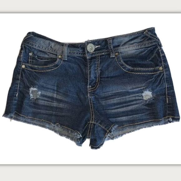 Almost Famous jean shorts size 7 - Picture 1 of 3